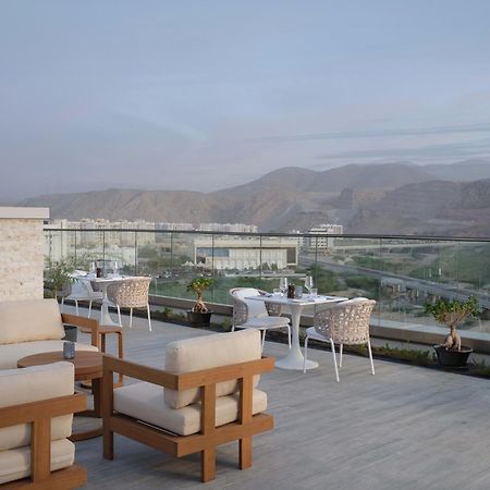 Doubletree By Hilton Muscat Qurum Exterior foto