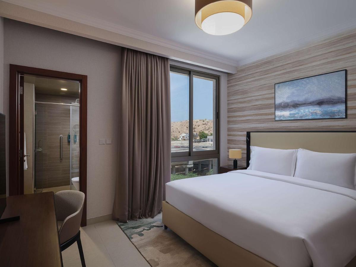 Doubletree By Hilton Muscat Qurum Exterior foto
