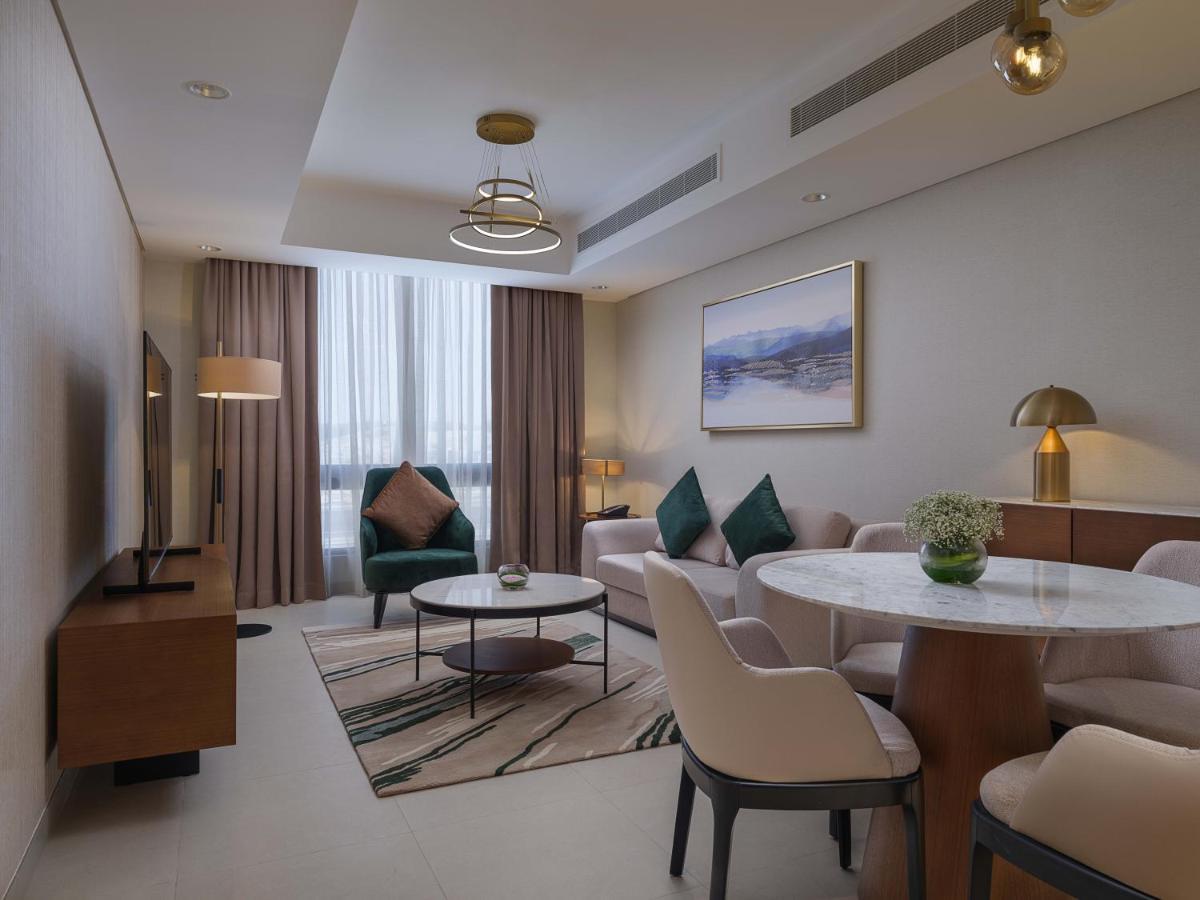 Doubletree By Hilton Muscat Qurum Exterior foto