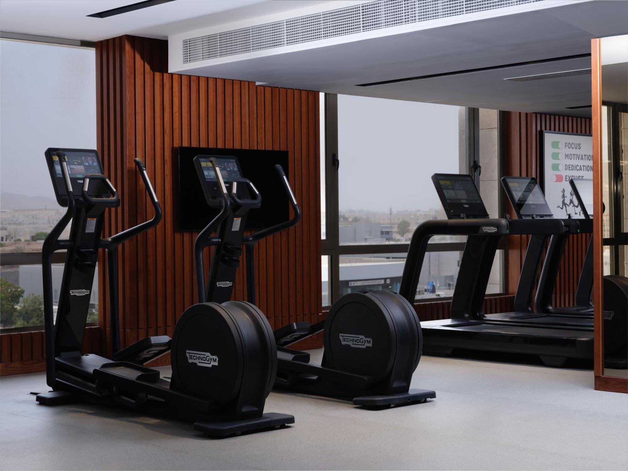 Doubletree By Hilton Muscat Qurum Exterior foto