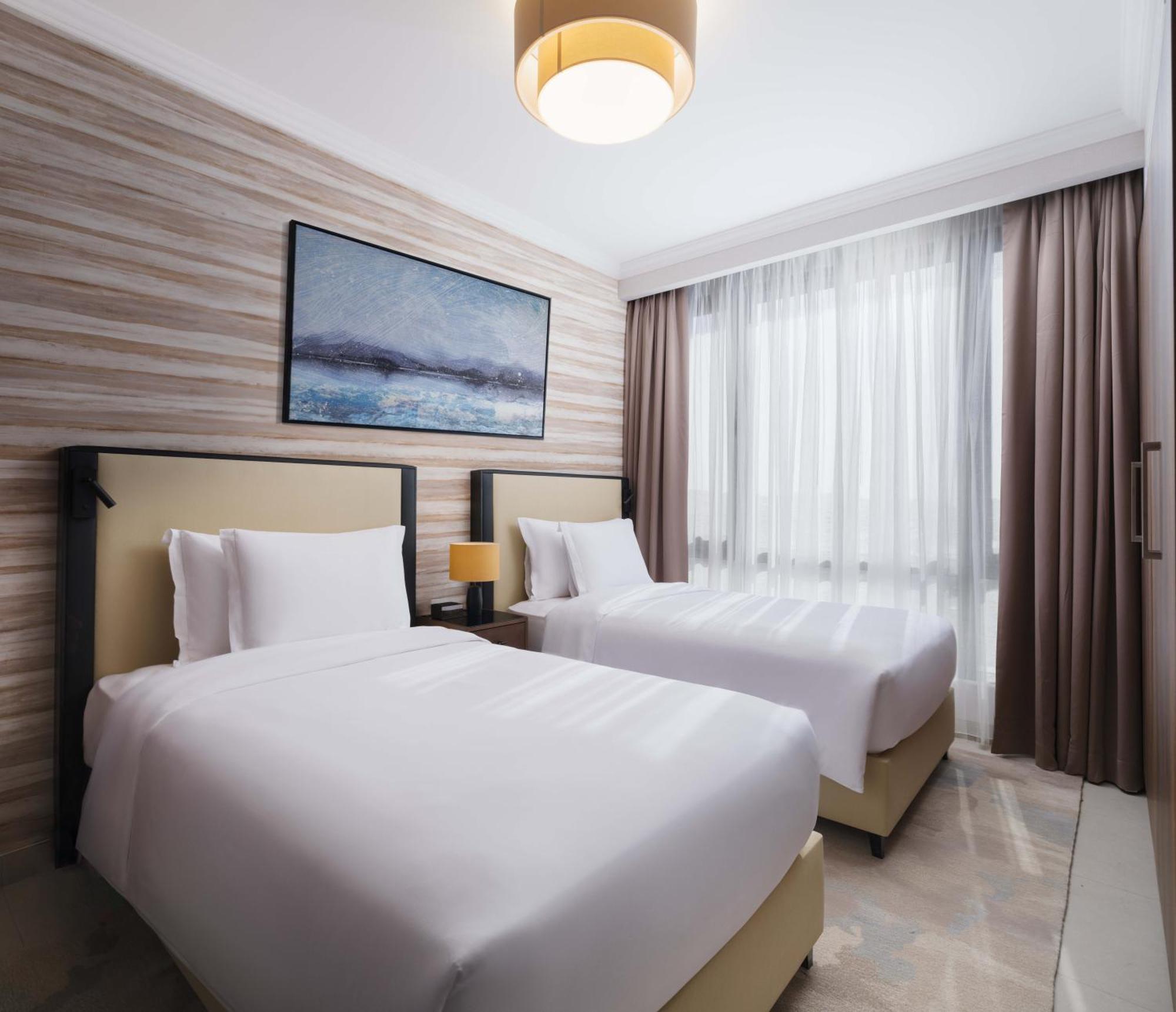 Doubletree By Hilton Muscat Qurum Exterior foto