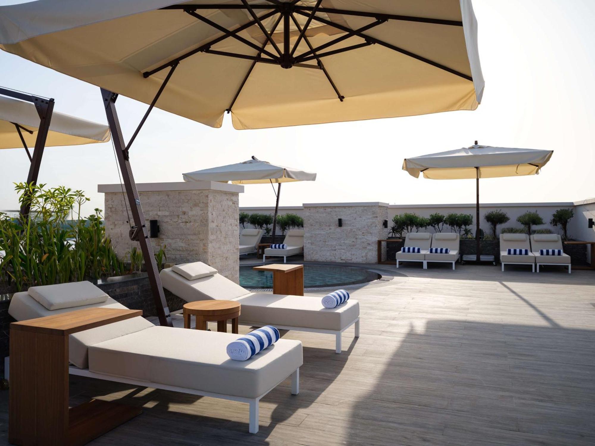 Doubletree By Hilton Muscat Qurum Exterior foto